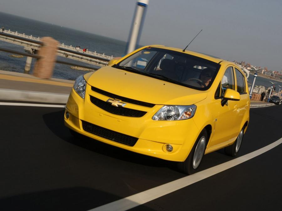  Chevrolet Sail Hatchback 2010 года  (фото 9 из 12)